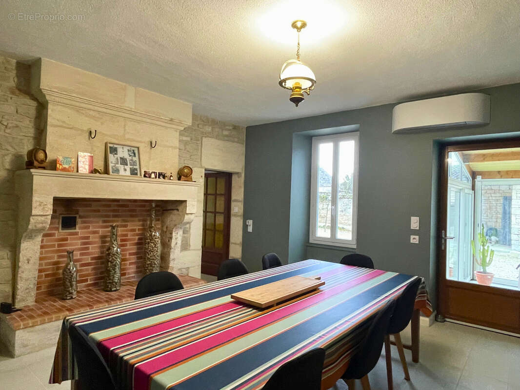 Maison à COURBILLAC