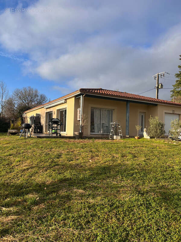 Maison à SAINT-GERY