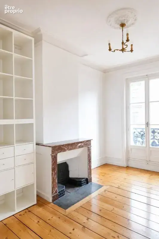Appartement de caractère avec vue dégagée – Centre du Puy - photo 7