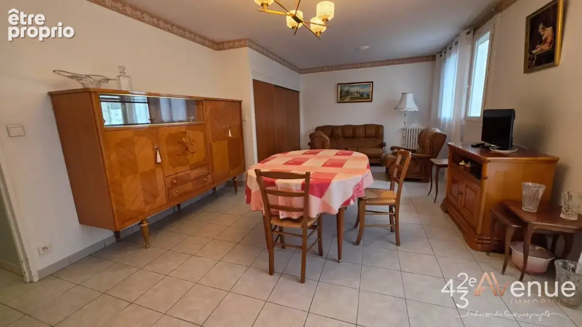 Appartement 3 pièces 62 m² à vendre à Saint-Etienne (42000) - photo 4