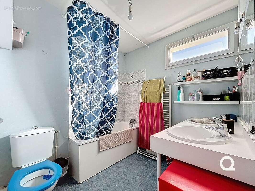 Maison à SAINT-JACQUES-DE-LA-LANDE