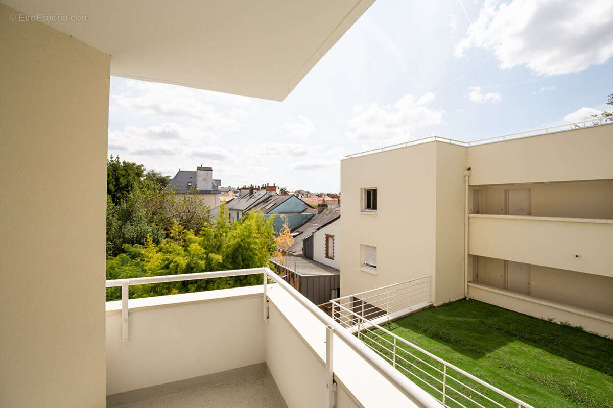 Reze pont rousseau - spacieux type 2 de 50 m2 avec balcon et parking privatif - photo 2