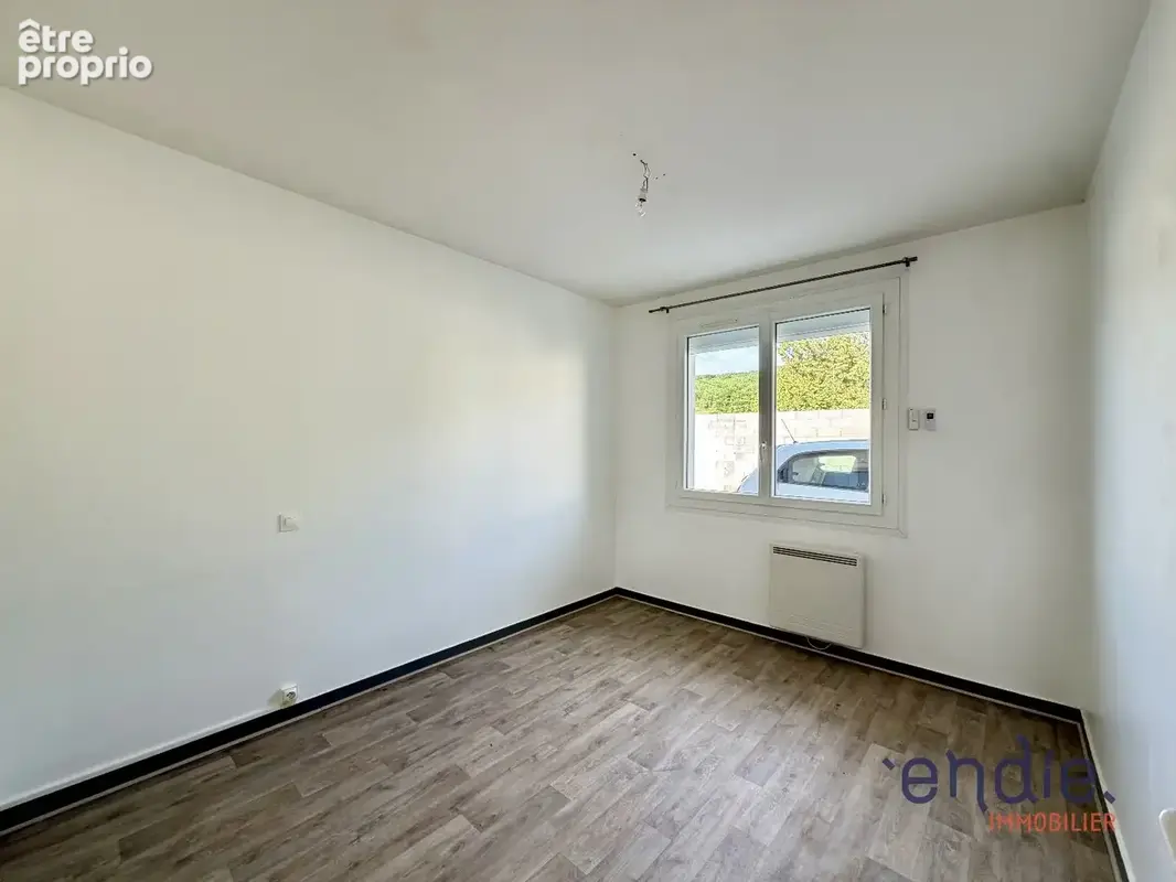Maison rénovée 103 m2 - Pompignan - Limite Grisolles - Terrain 883 m2 - 3 chambres - Double garage - photo 5