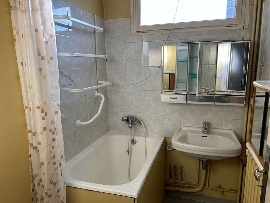 Appartement à THIERS