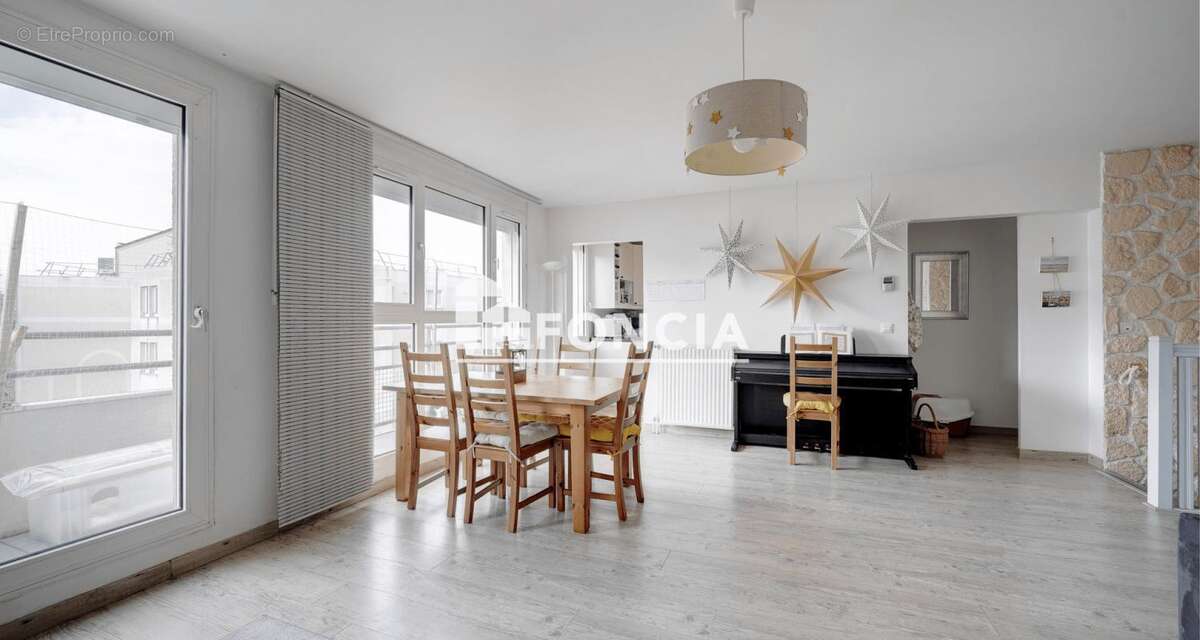 Appartement à LE PLESSIS-ROBINSON