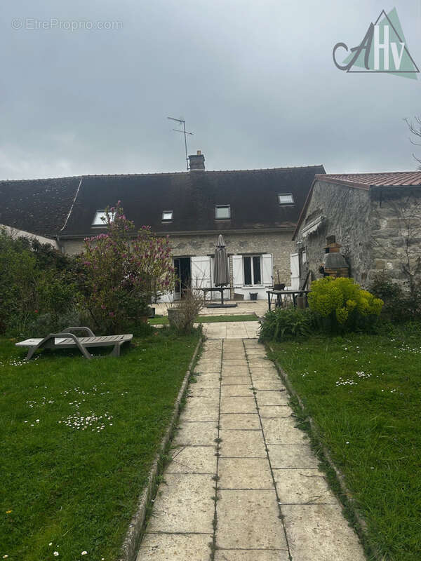 Maison à CUCHARMOY