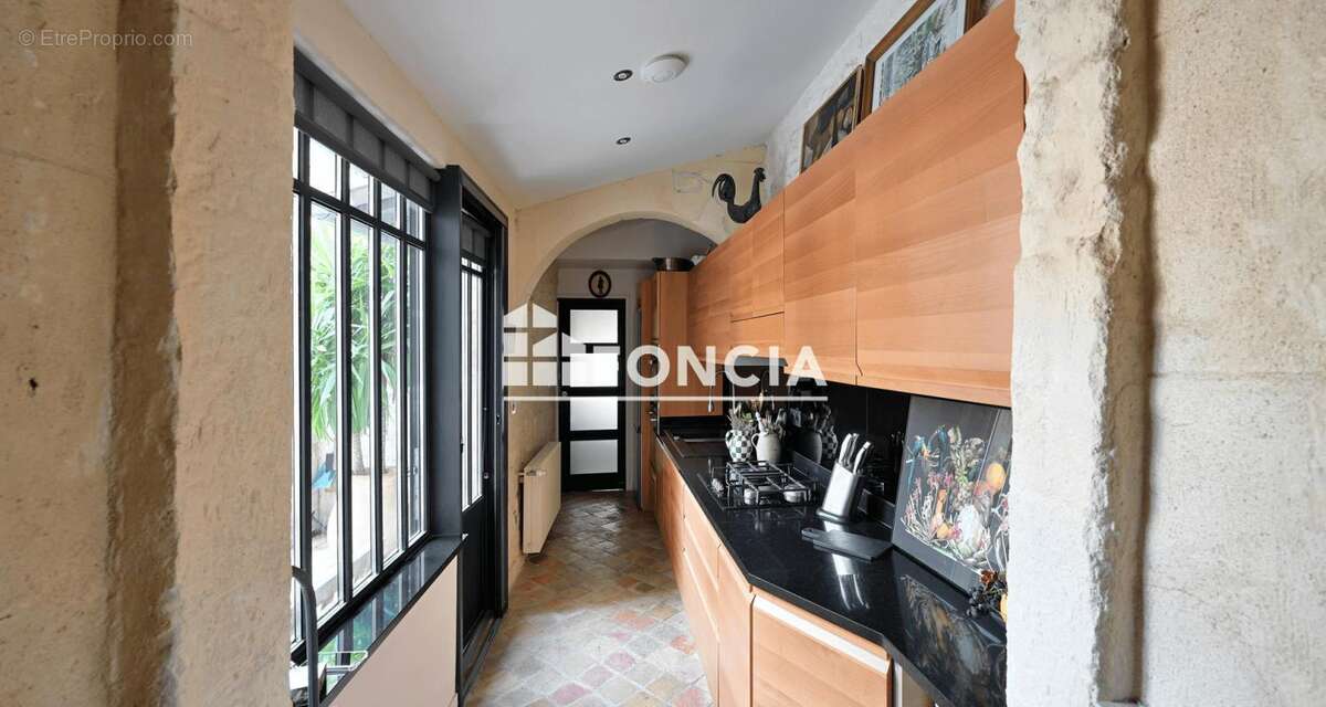 Arles, appartement d'exception avec jardin au coeur de la cité Antique - photo 4