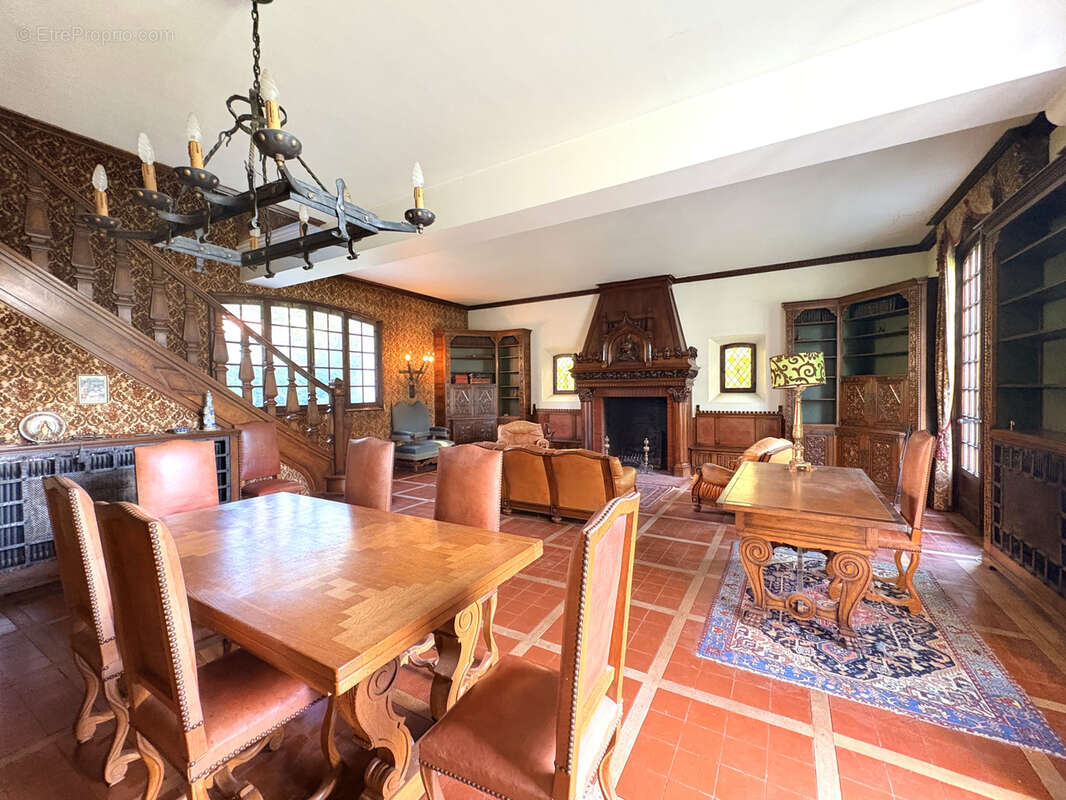 Maison à CHENNEVIERES-SUR-MARNE