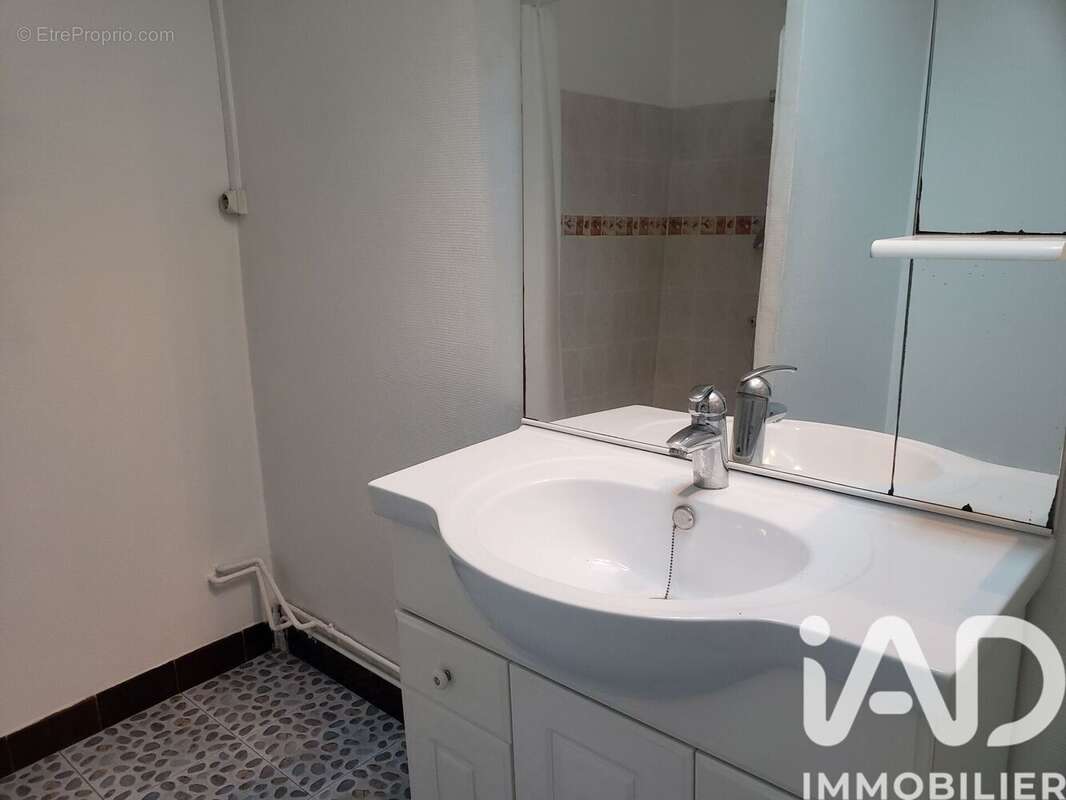 Maison 85 m² à Paizay-Naudouin-Embourie  - photo 9
