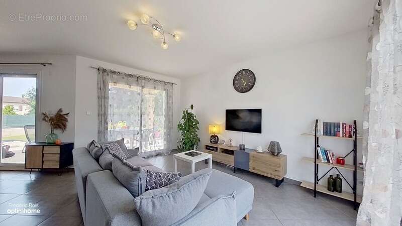 Maison à LA CHAPELLE-DE-GUINCHAY