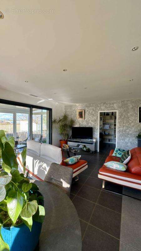 Maison à LANSARGUES