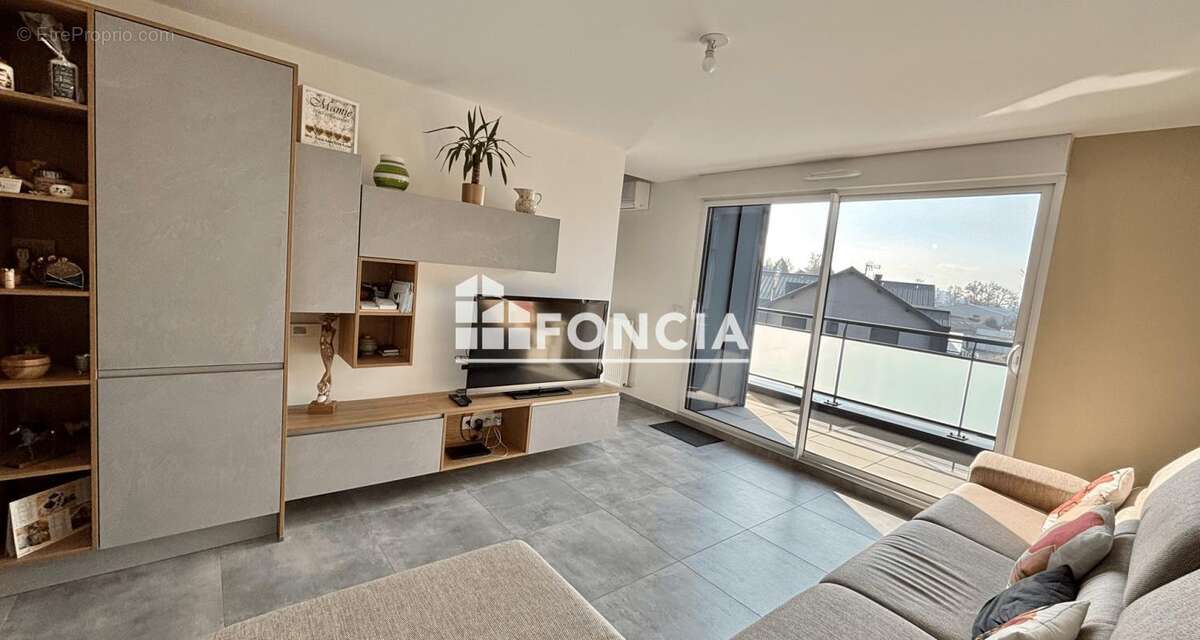 GRESY-SUR-AIX, en dernier étage, élégant T4 duplex de 95.51m2 avec garage - photo 2