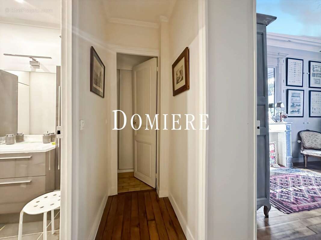 Appartement à PARIS-17E