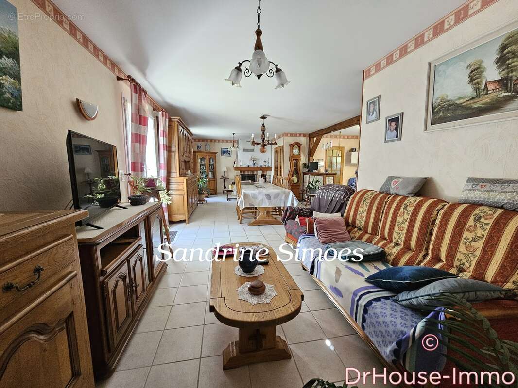 Maison à MONTMORILLON