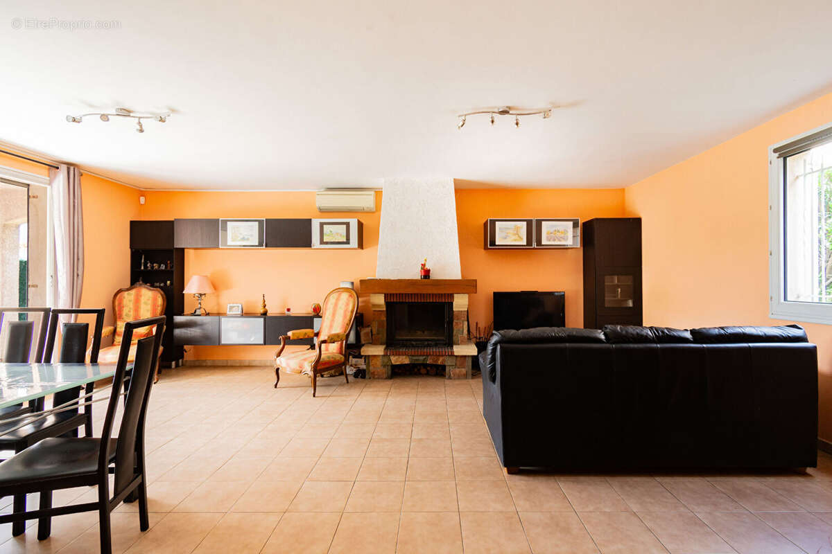 Maison à MARSEILLE-10E