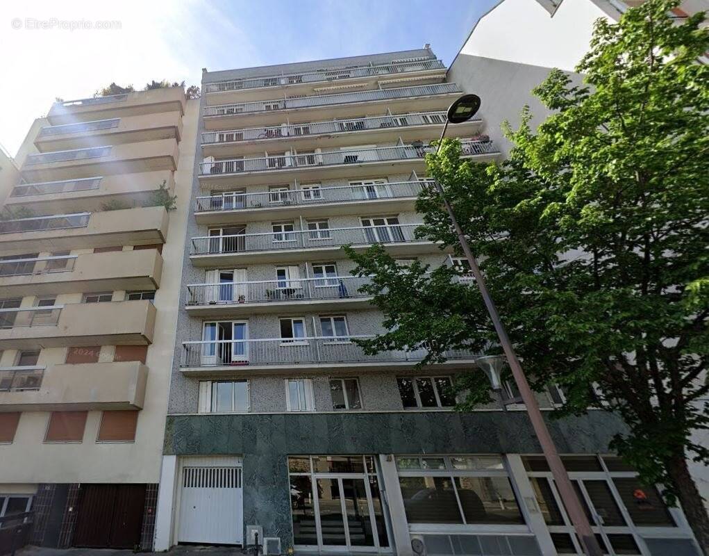 Autre à PARIS-14E