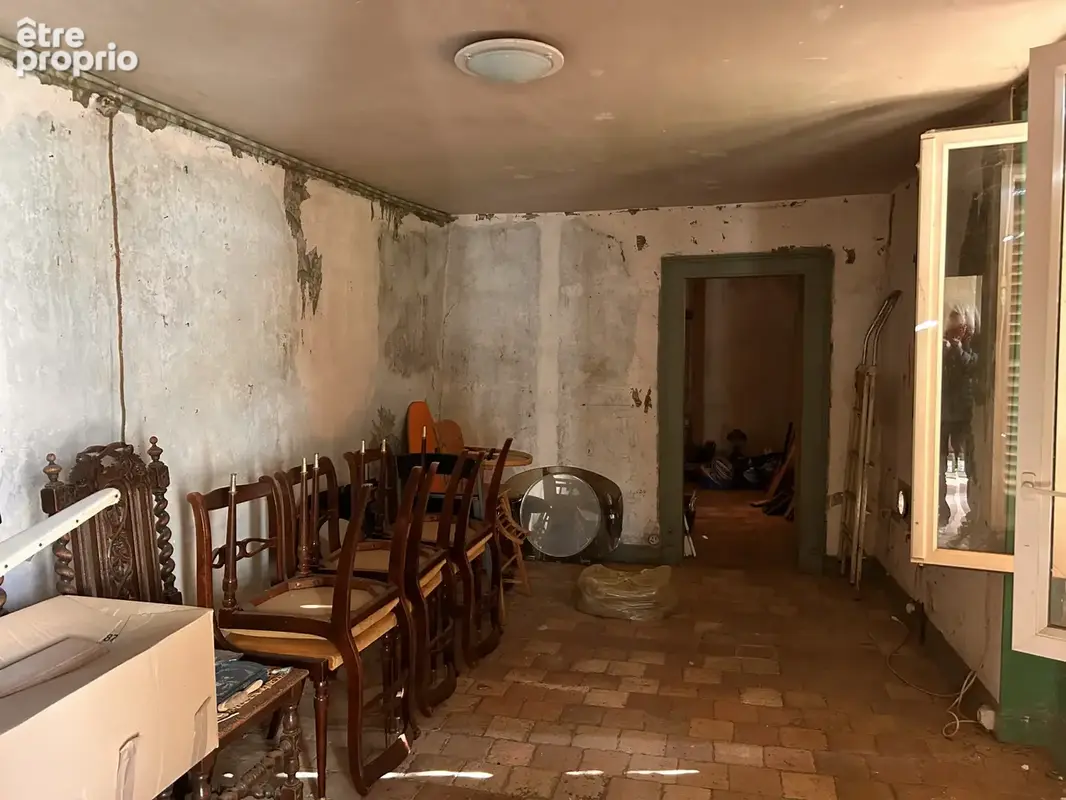 A VENDRE - Ensemble de deux maisons à rénover à Saint-Marcel - photo 4