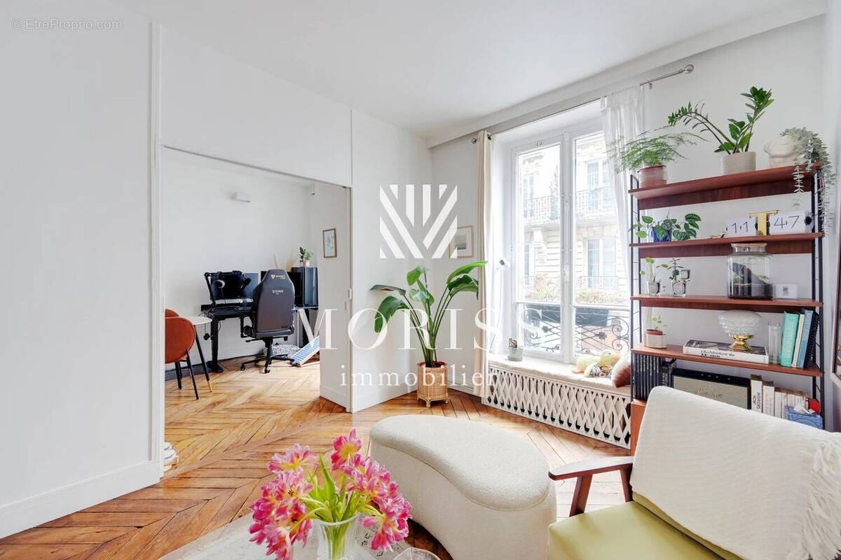 Appartement à PARIS-17E
