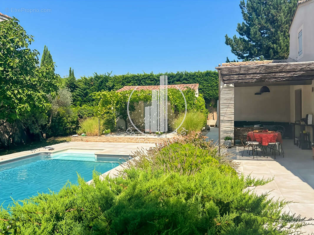 Maison à EYGALIERES