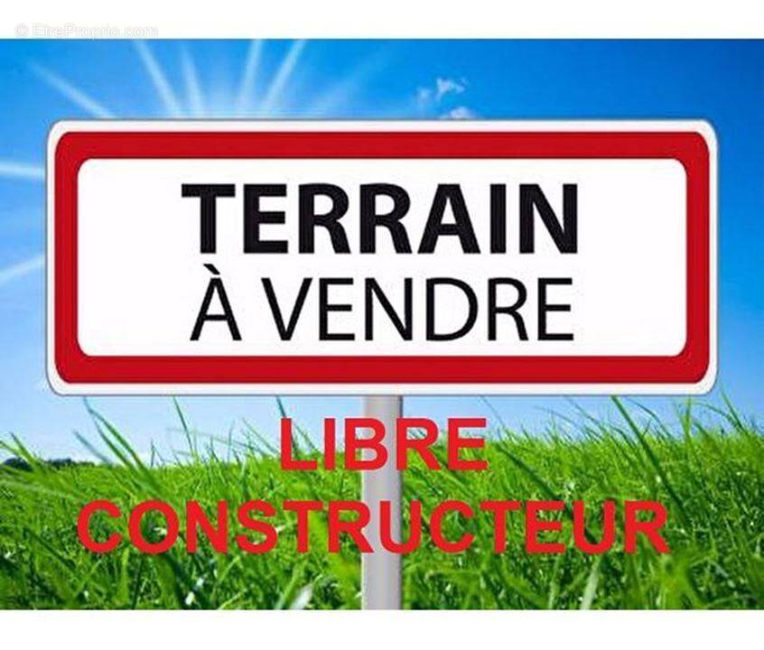 Terrain à TRESSES