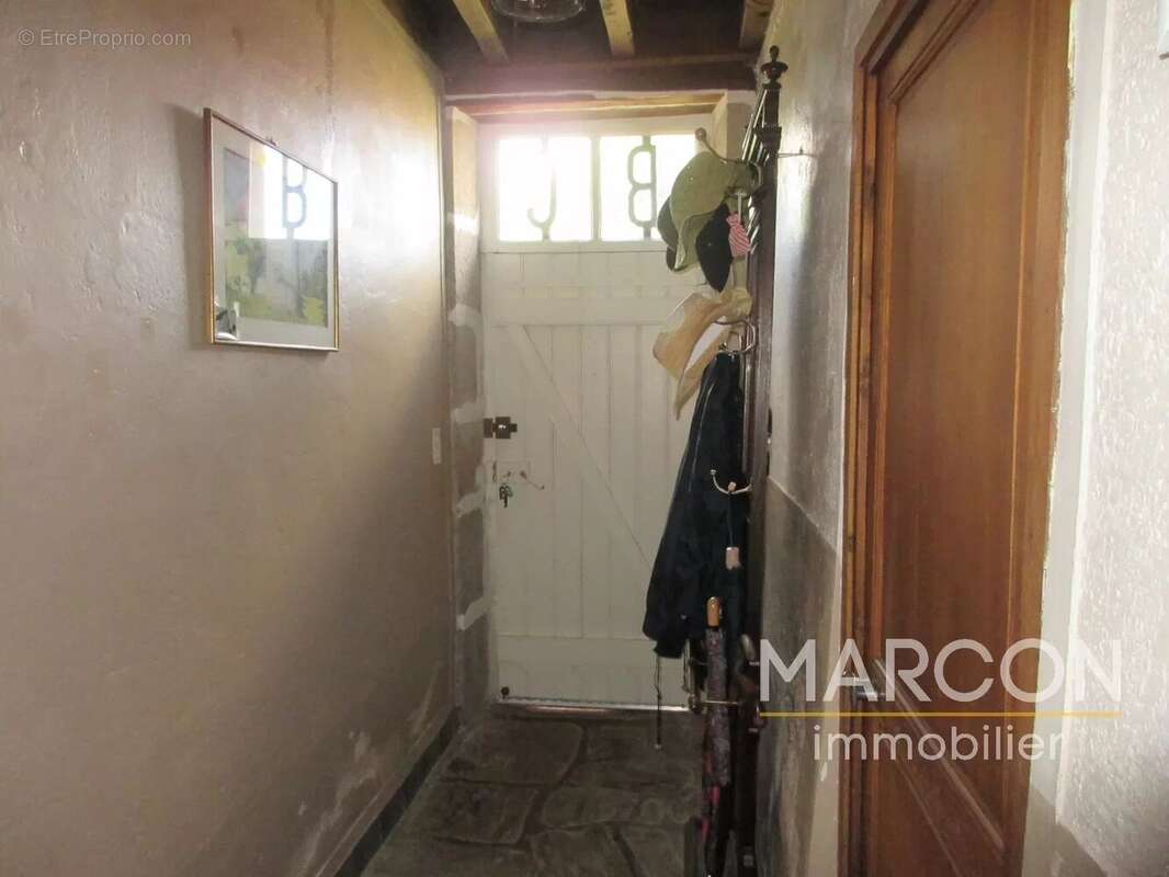 Maison à MAISON-FEYNE