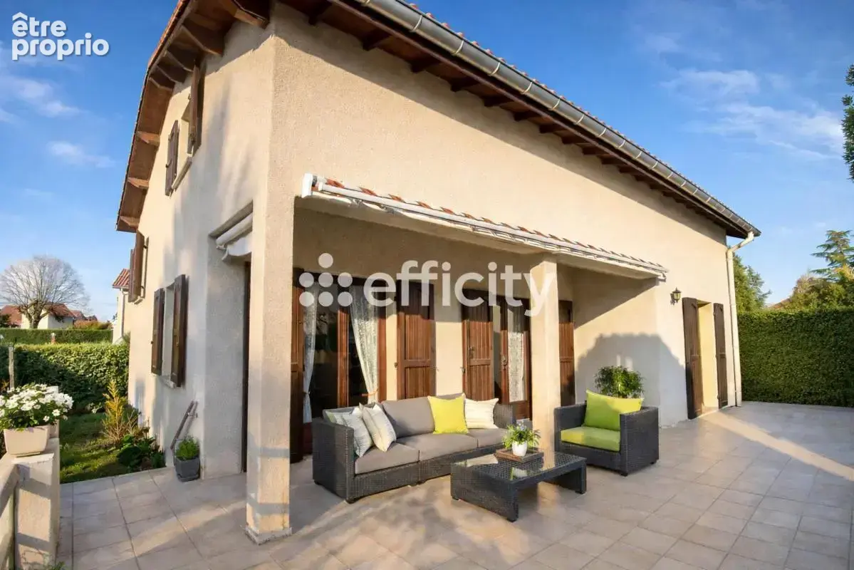 Maison 4 pièces 120 m² à vendre à Feurs (42110) - photo 2