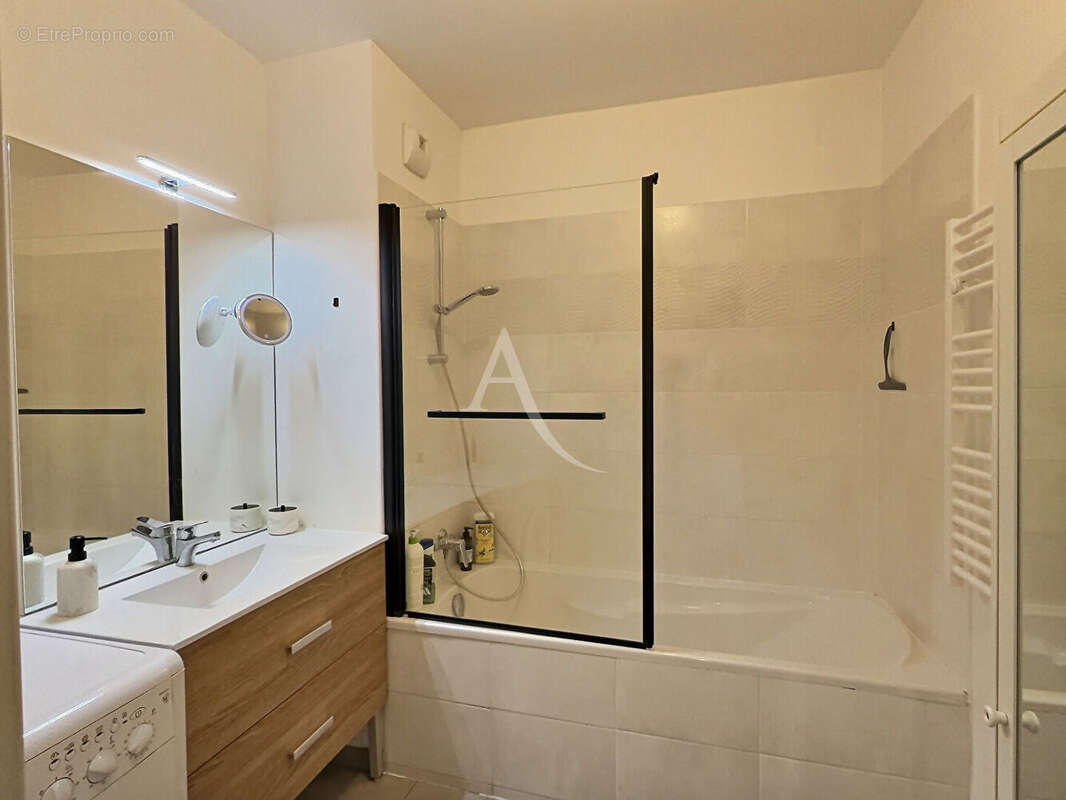 Appartement à MARSEILLE-11E