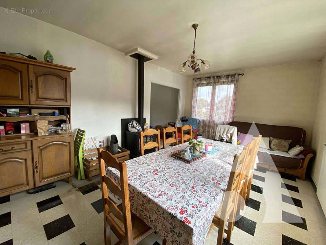 Maison à CREPY-EN-VALOIS