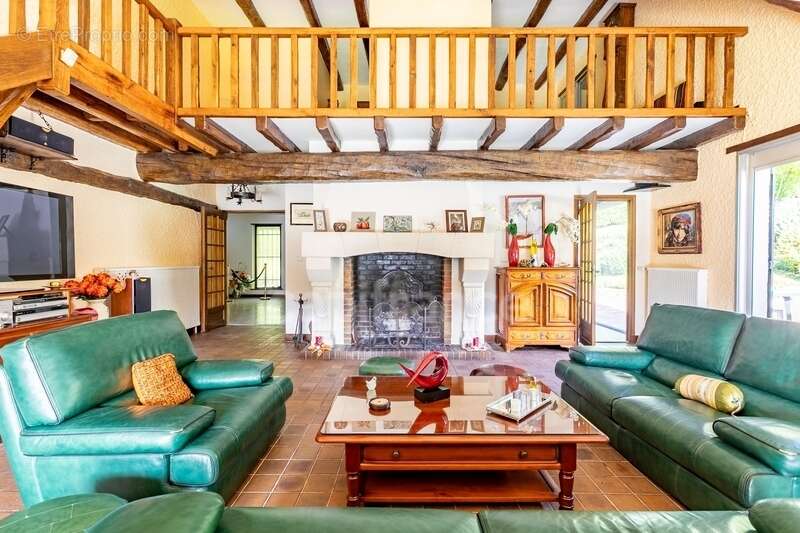 Maison à CHEZY-SUR-MARNE