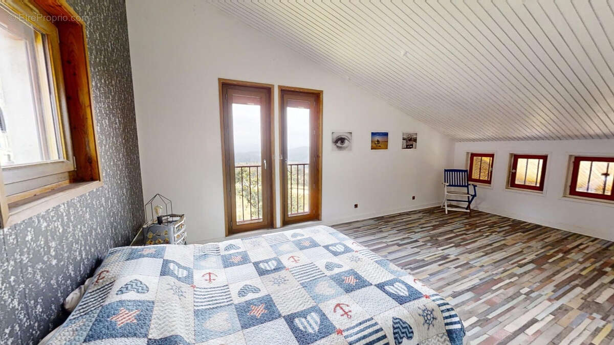 Maison à AGNAT
