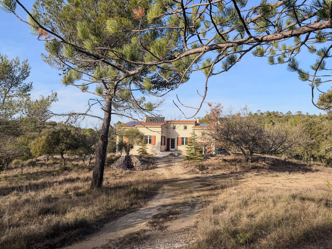 Maison à ESPARRON