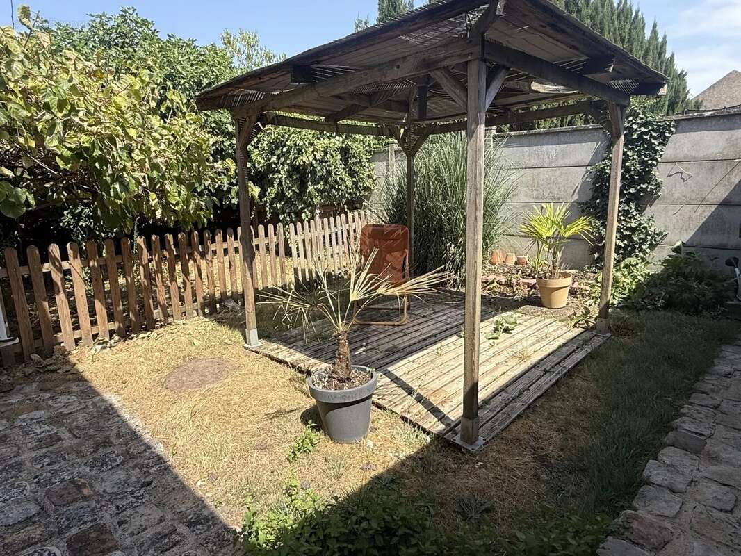 Longère de caractère – 5 chambres – 163 m² – Villeblevin - photo 16