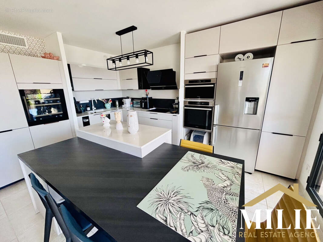Appartement 75 m² à Bandol  - photo 6