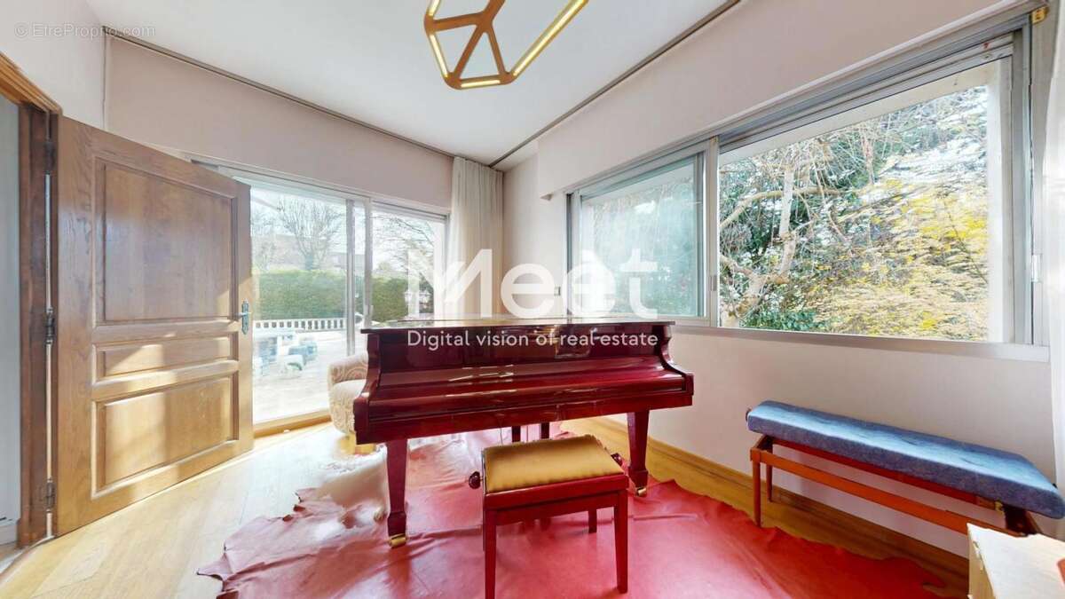 Maison à LE RAINCY
