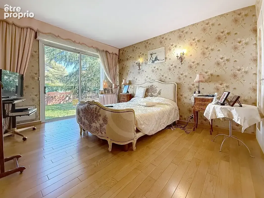 MONTPELLIER - AIGUELONGUE, Spacieuse VILLA T4/5 de 170 m² avec piscine - photo 10