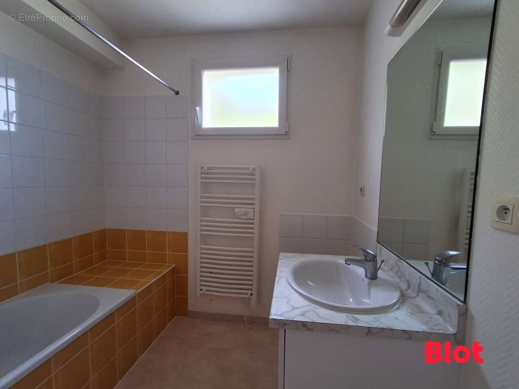 Appartement 74 m² à Chateaubourg  - photo 8
