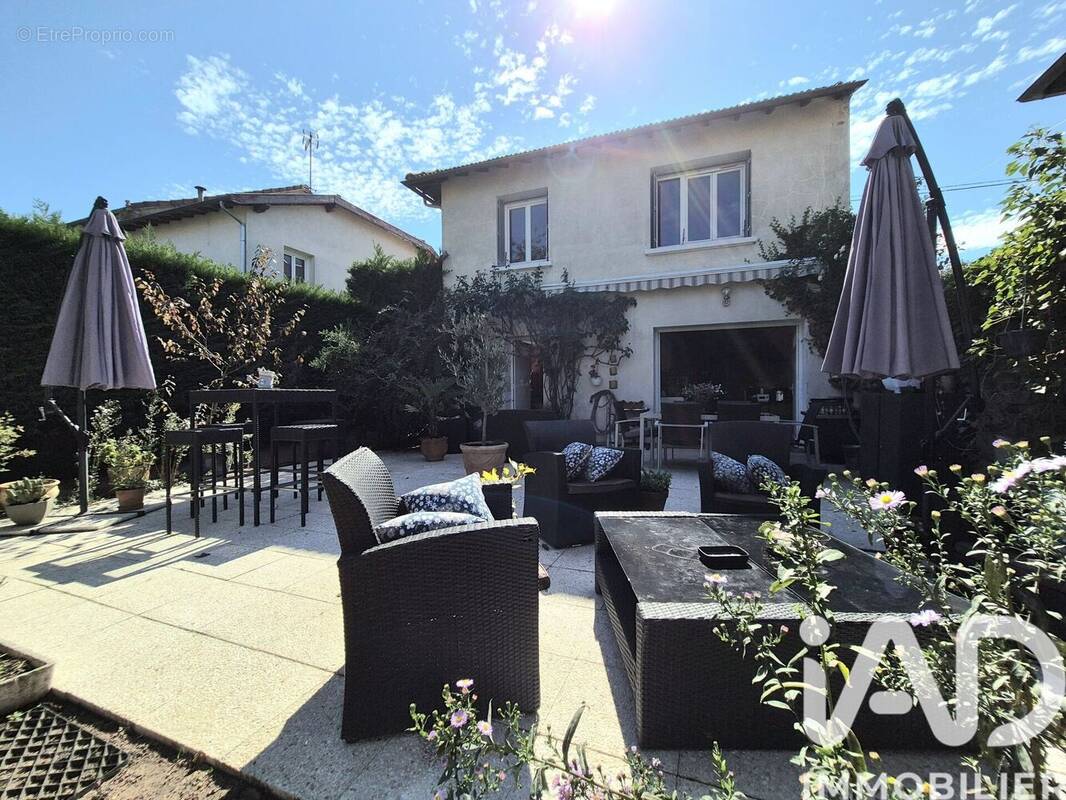 Photo 1 - Maison à ROANNE