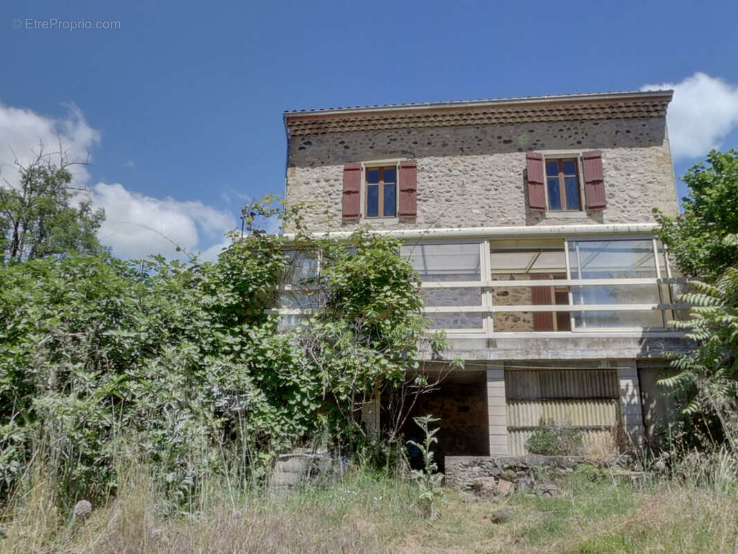 Maison à LES OLLIERES-SUR-EYRIEUX