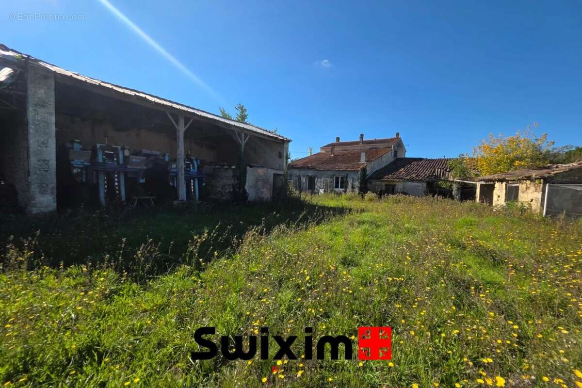 Maison 270m² à rénover - fort potentiel sur Ordonnac - photo 2