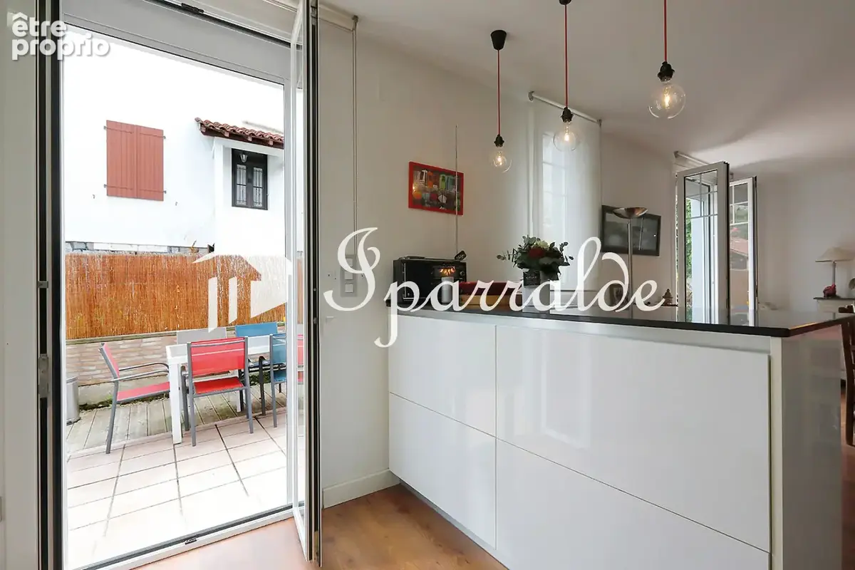 Superbe Maison de type T5 CENTRE VILLE tout à pied à HENDAYE 64700 - photo 24