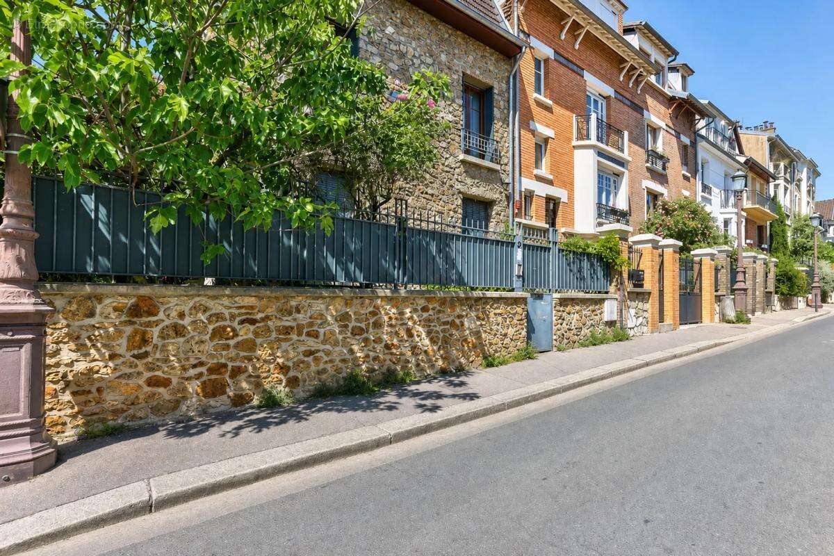 Maison à PARIS-20E