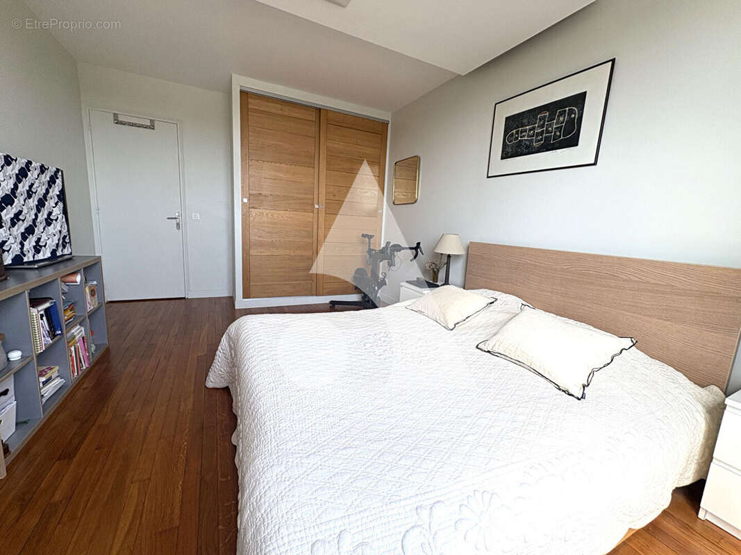 Appartement à PARIS-12E