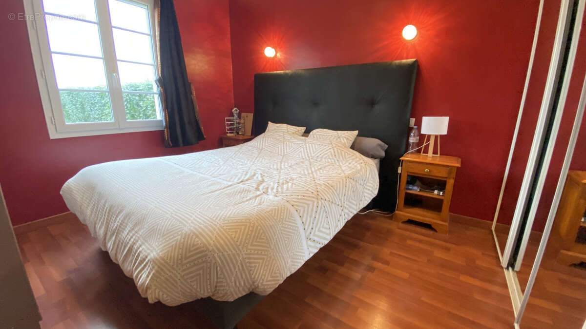 Maison à CHAMPAGNOLLES