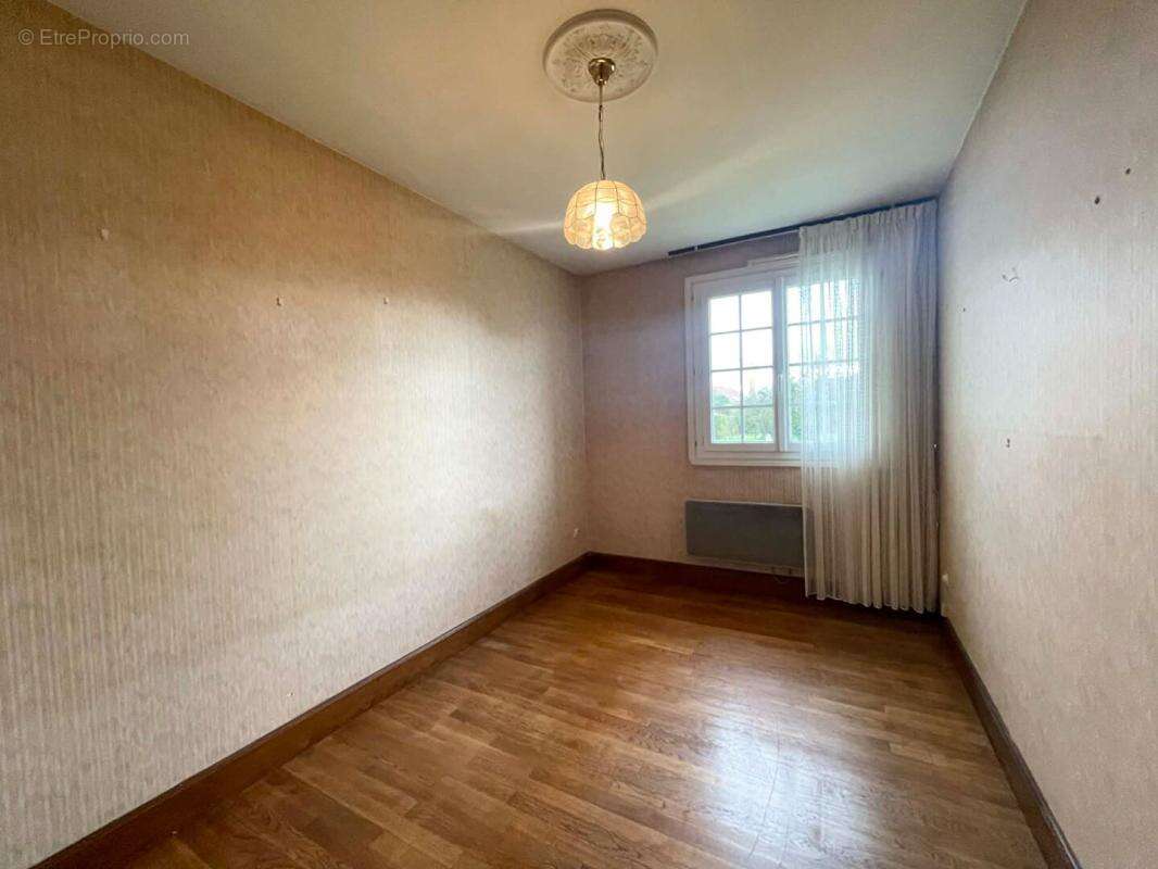 Maison à VALLANT-SAINT-GEORGES