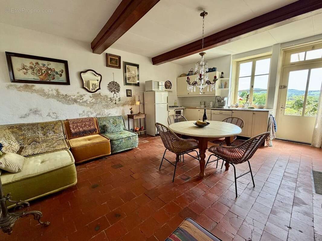 Maison à ONLAY