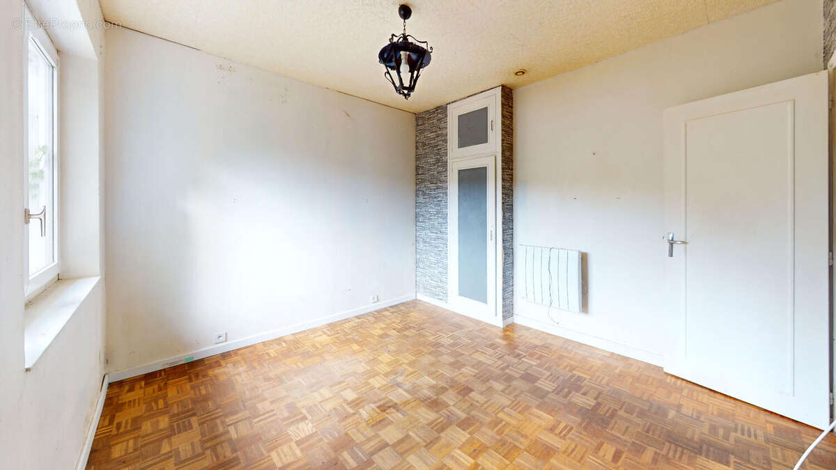 Maison à JOUET-SUR-L'AUBOIS