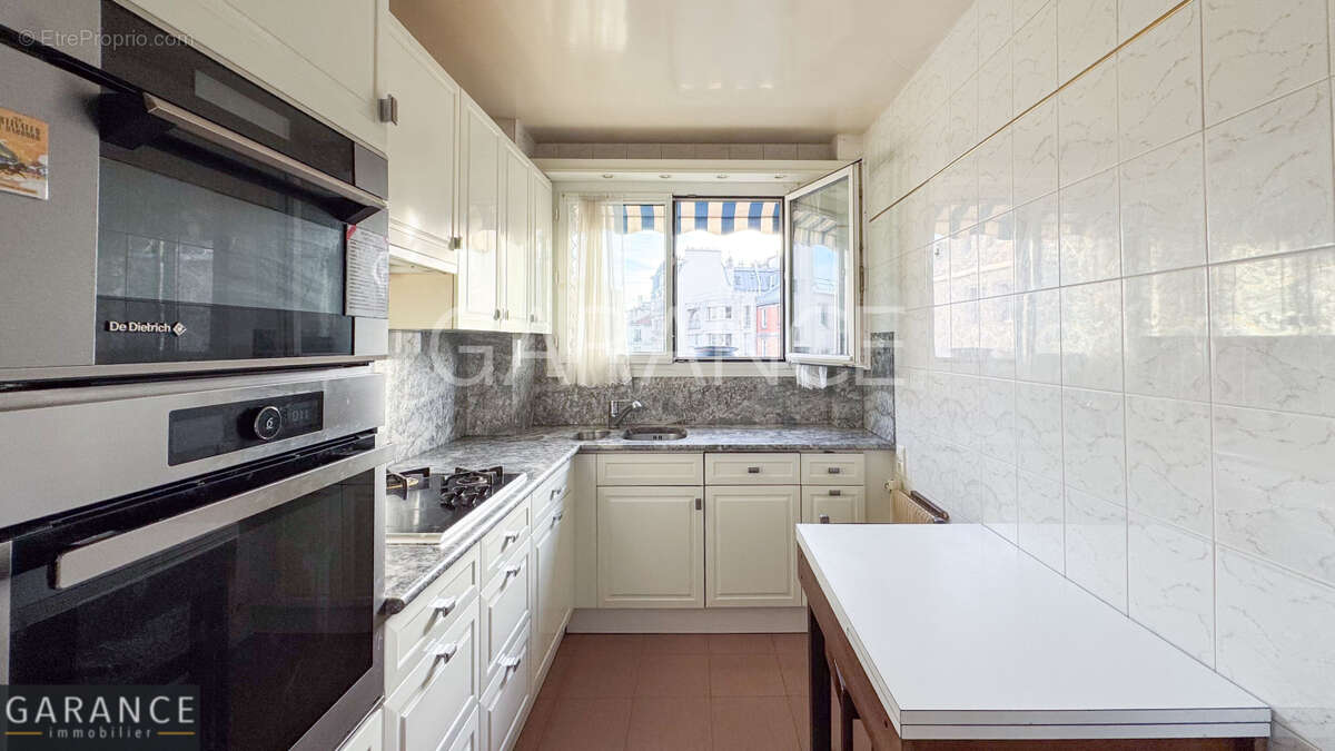 Appartement à PARIS-12E