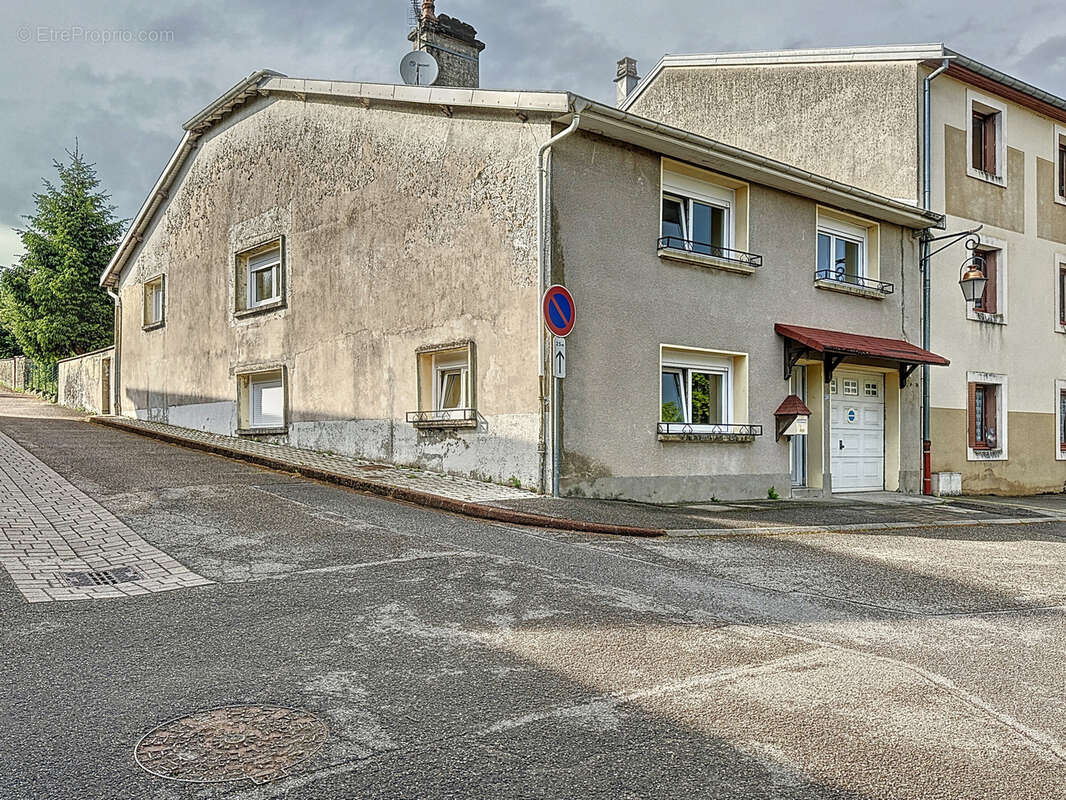 Maison à REMONCOURT