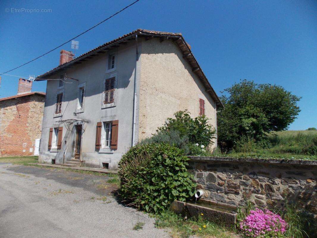 Maison à VAYRES