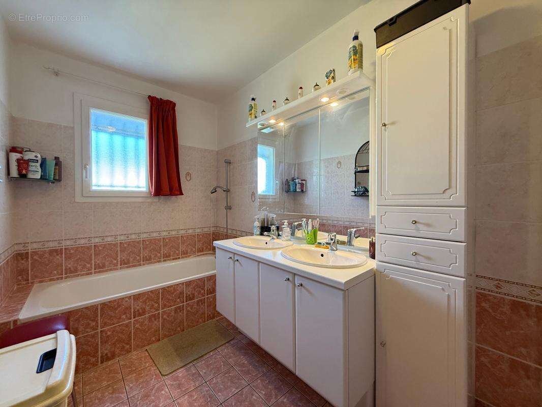 Maison à SAINT-PALAIS-SUR-MER